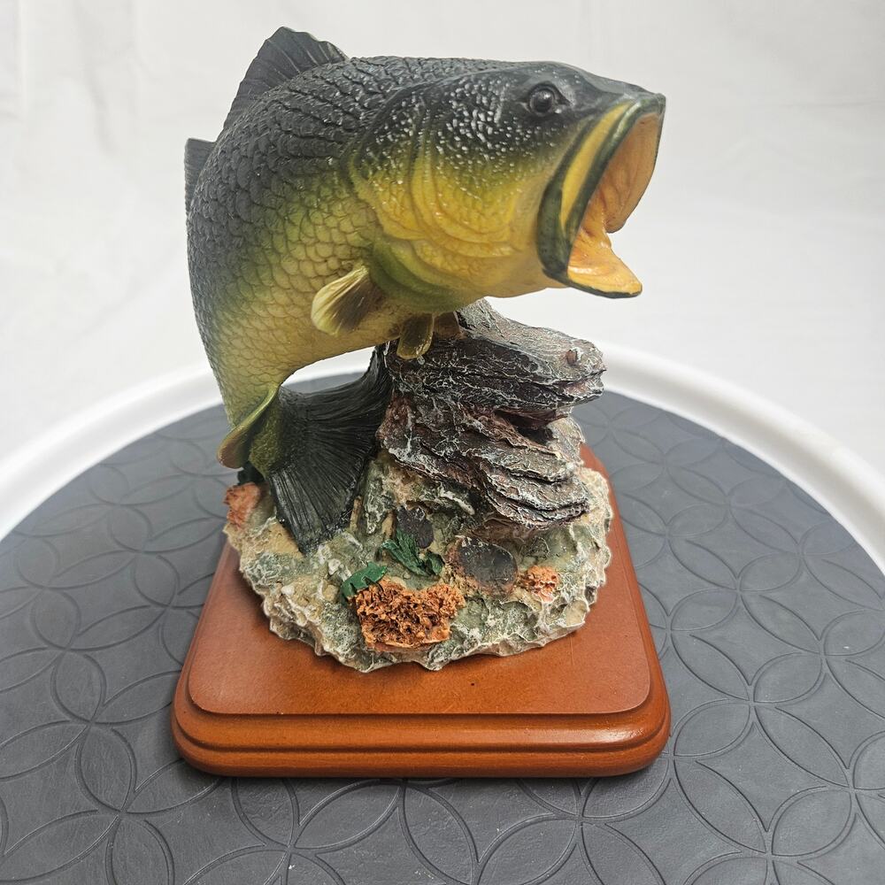 Gone Fishin Sculpture